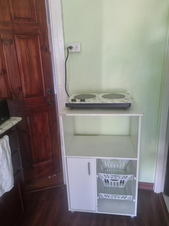 קינגסטון Raine'S Studio And More מראה חיצוני תמונה